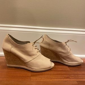 Johnston and Murphy Wedges